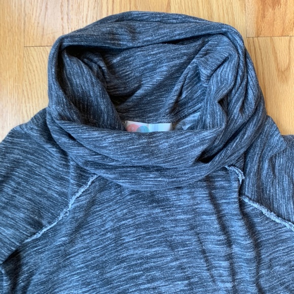 Free People Beach Cocoon Cowl Pullover - Picture 6 of 6